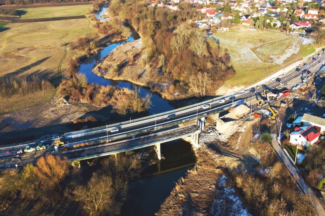 Rozpoczęto rozbiórkę starego mostu w Łęcznej